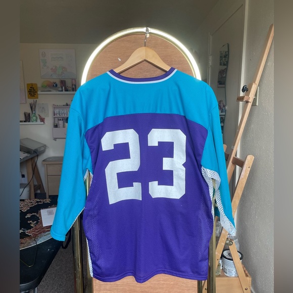 **SOLD** Anaheim Mighty Ducks 90s Jersey - Picture 2 of 3